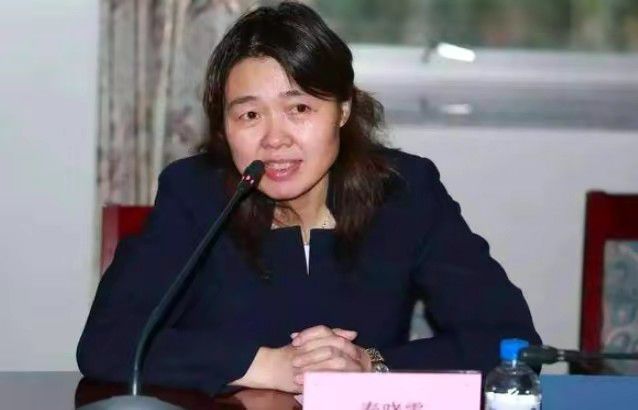 台湾佬自偷自拍情侣在线