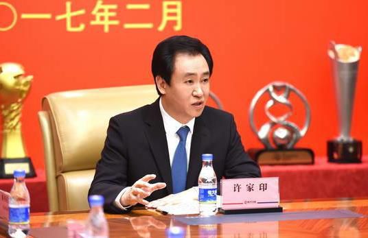 女朋友的泳衣